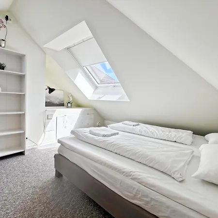 With 2 Bedrooms Ap 12 Apartment