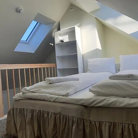 With 2 Bedrooms Ap 12 Apartment *